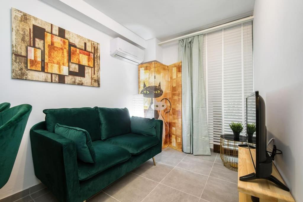 Modern Boutique Apartment Афины Экстерьер фото